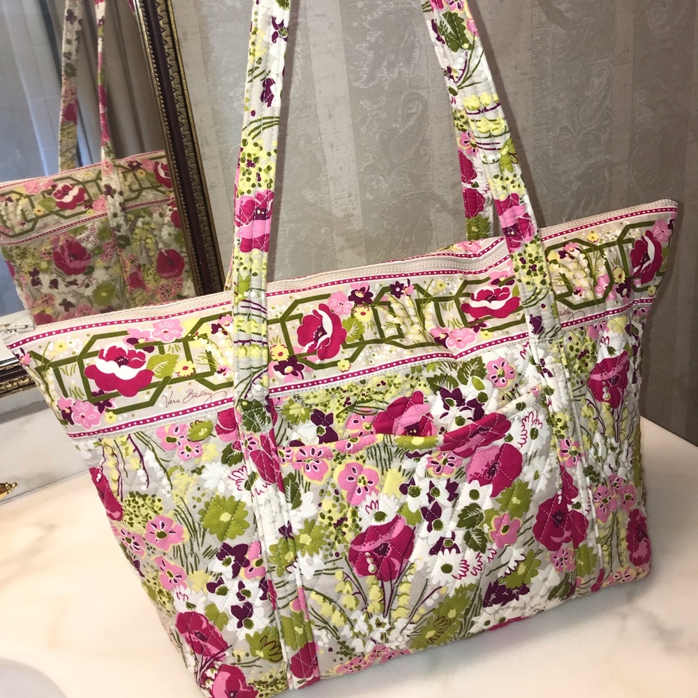 Vera Bradley large duffle purse